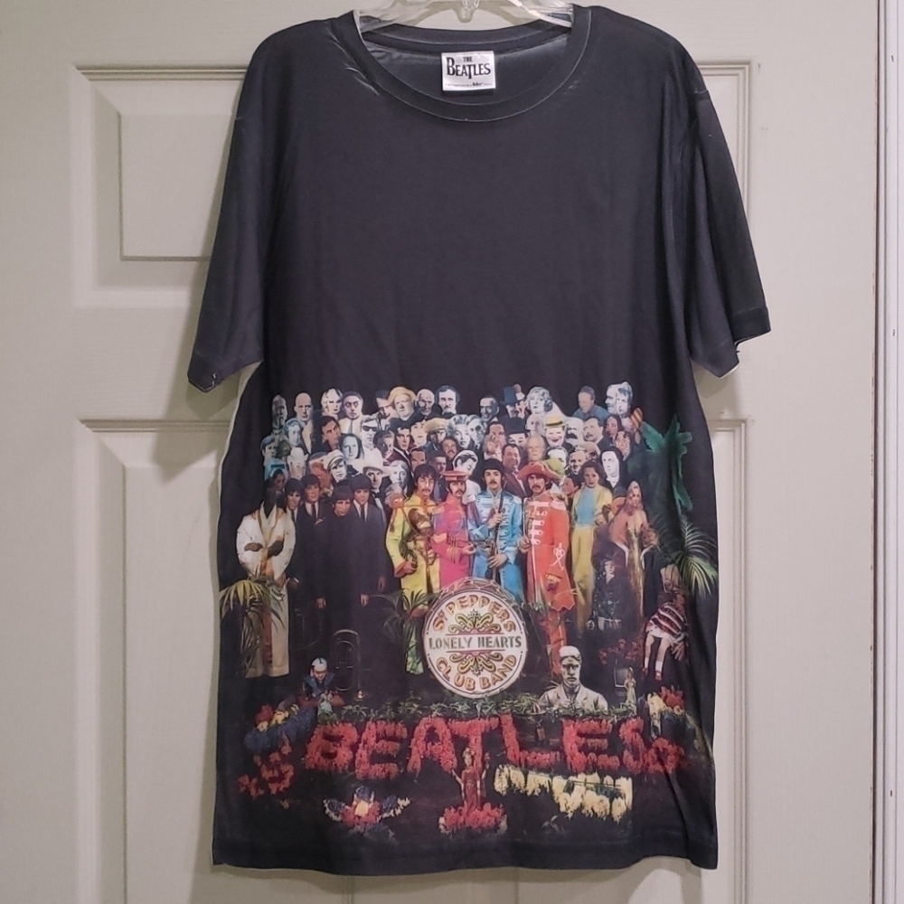 THE Beatles graphic tshirt